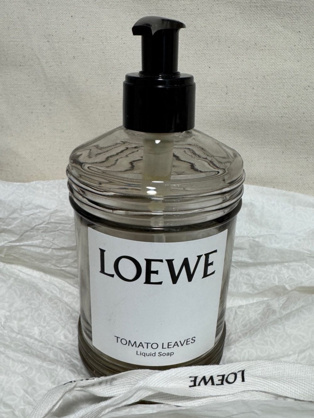 Loewe Tomato Leaves Liquid Soap Dispenser - Picture 2 of 5